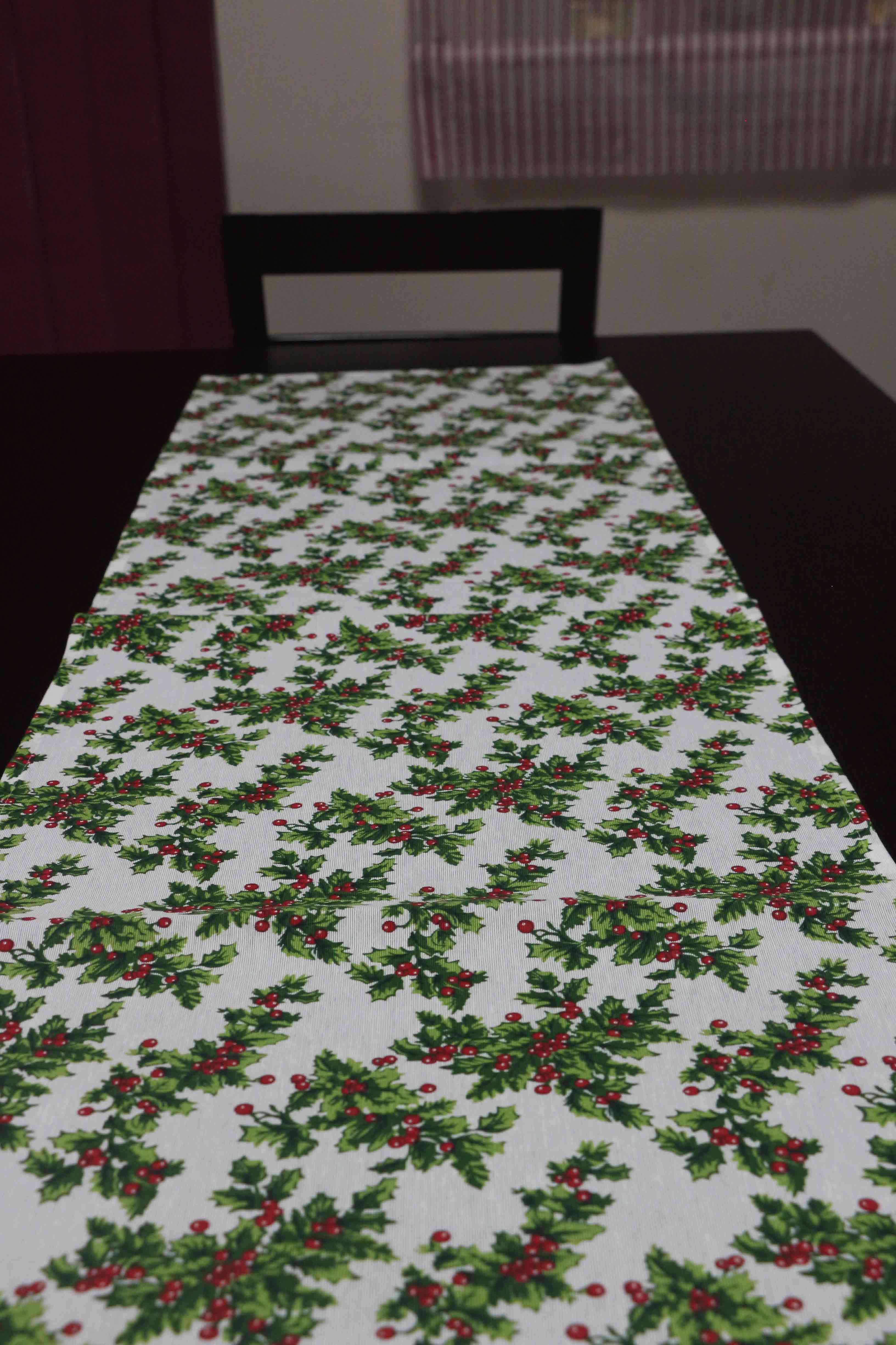 Loneta Table Runner